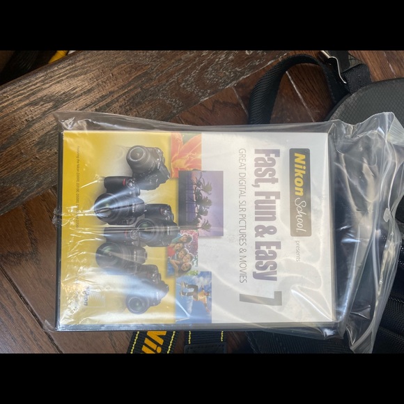 Nikon D3300 Camera - Picture 8 of 10